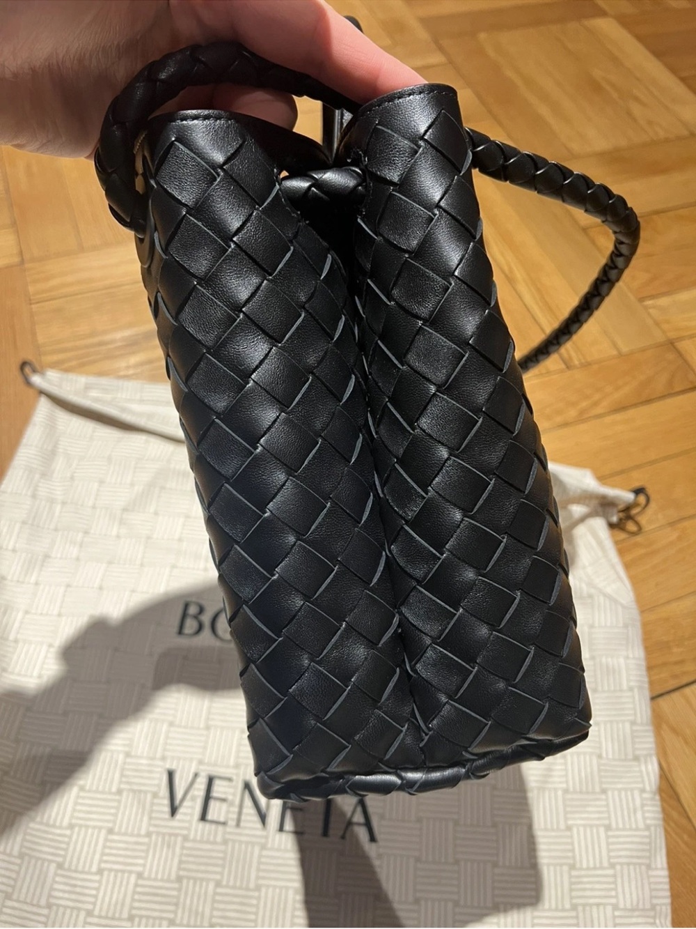 Bottega Veneta Andiamo Medium Black leather bag - Picture 6 of 13